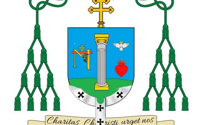 Lo stemma episcopale di Mons. Salvatore Corrado con il motto «Charitas Christi urget nos»